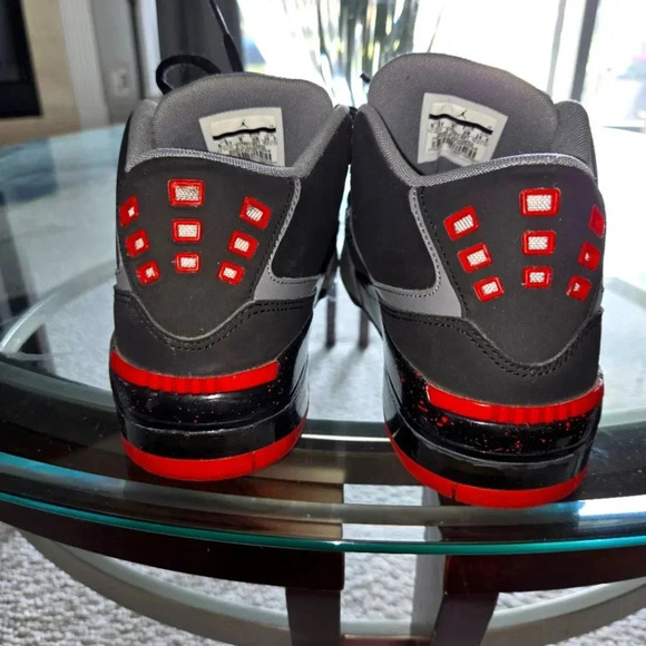 Jordan Retro Youth 6.5Y Shoes - Picture 8 of 9